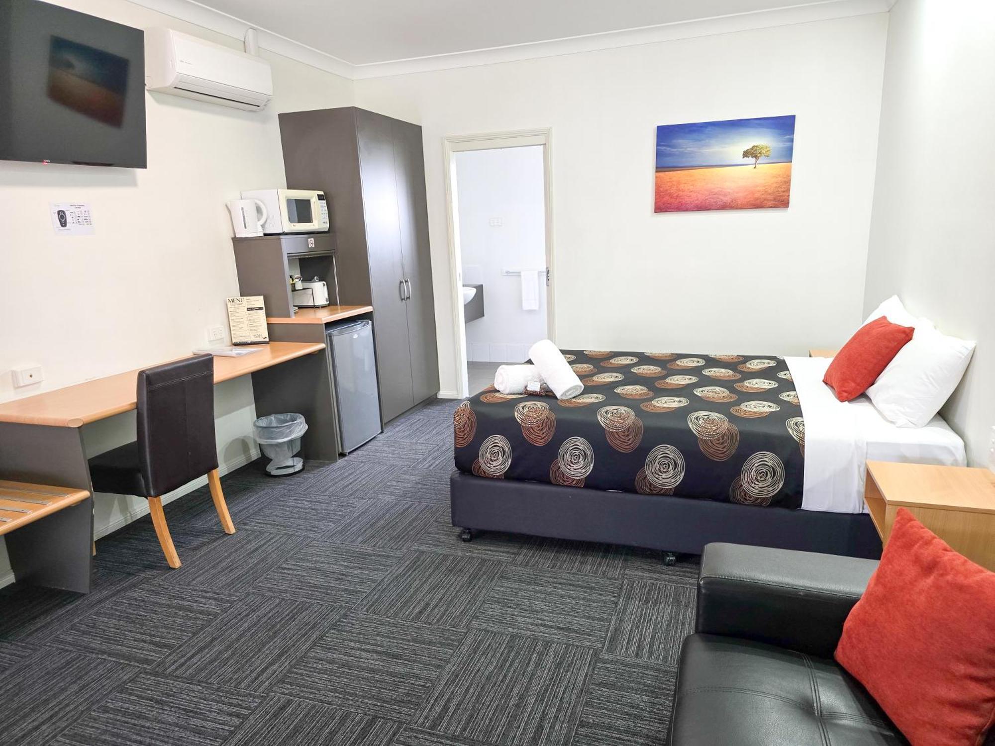 Ascot Lodge Motor Inn Кінґарой Екстер'єр фото